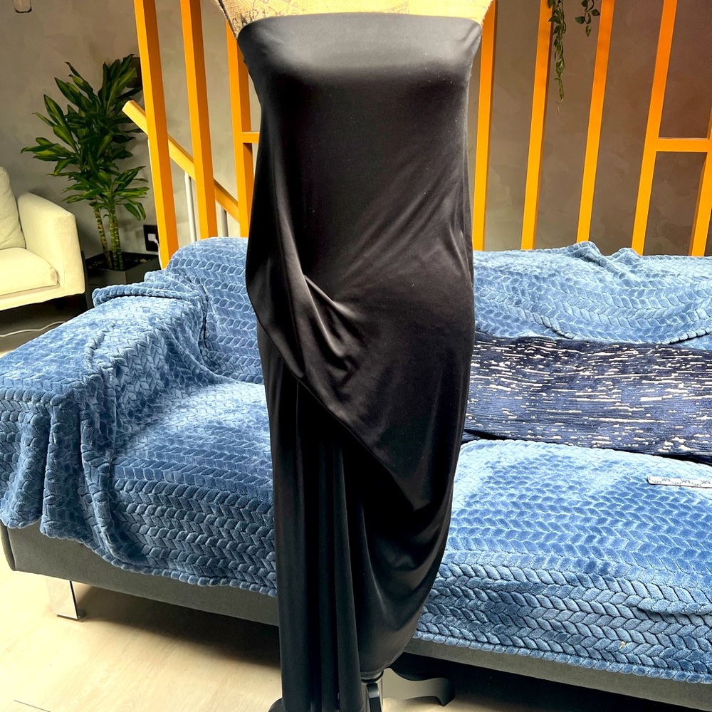 Black long styled polyester dress